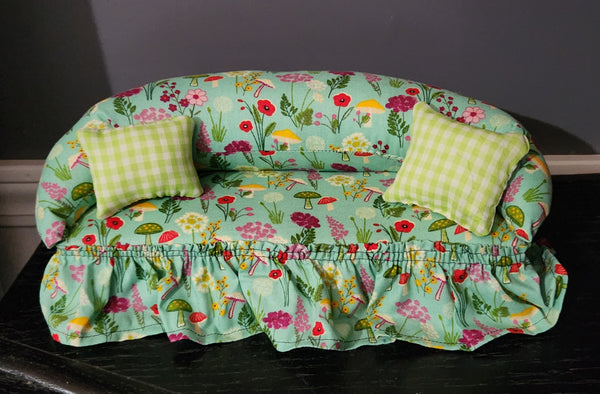 Floral sofa for blythe dolls (doll not included!)