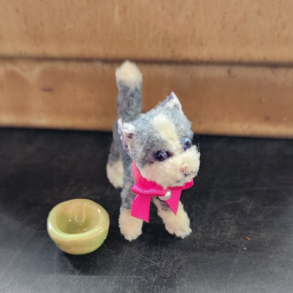Blythe pets cat (#2) grey and white tabby