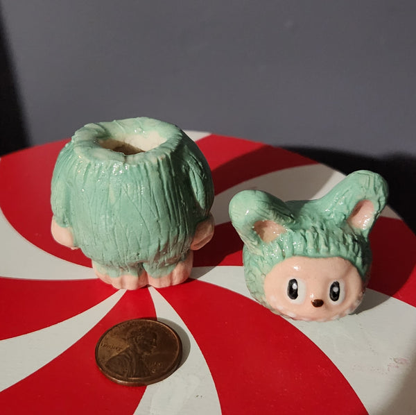 Miniature ceramic cookie jar- green la-fufu