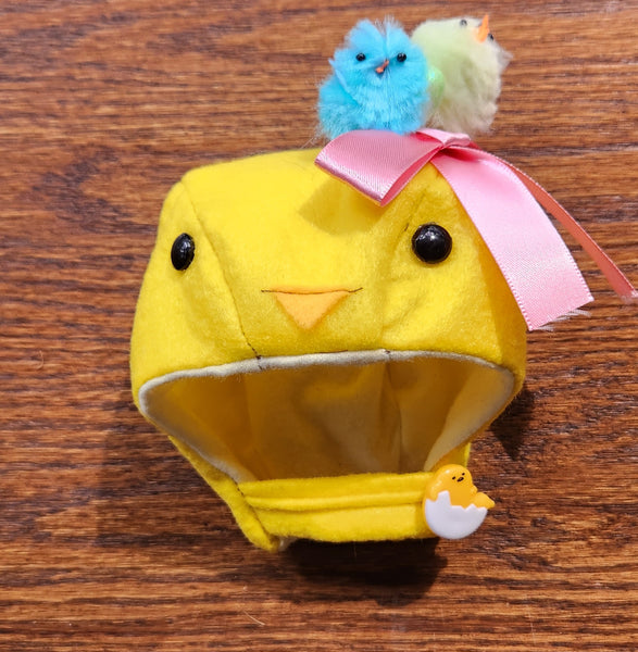 Easter chicken hat for neo blythe