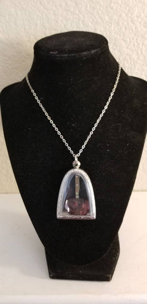 Heart attack pendant- butcher knife