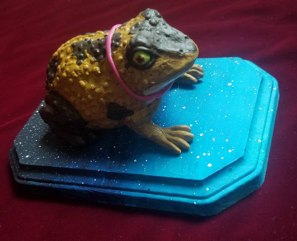 Medium size hypnotoad replica